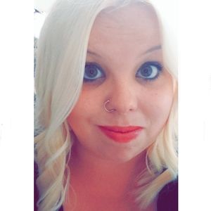 Meet your Posher, Carrie